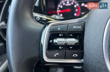 Внедорожник / Кроссовер Kia Sorento 2020 в 