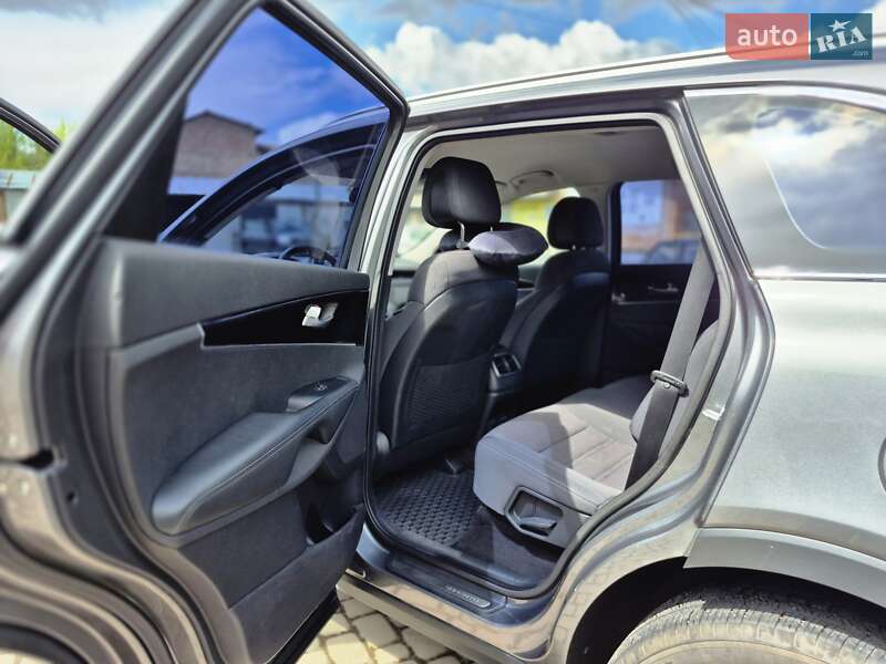Позашляховик / Кросовер Kia Sorento 2015 в Шептицькому