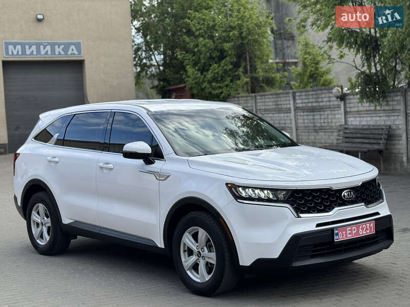 Внедорожник / Кроссовер Kia Sorento 2021 в 