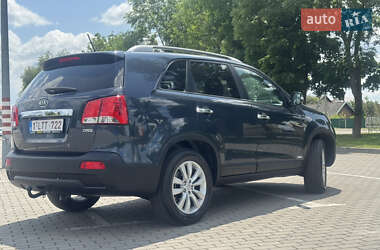 Позашляховик / Кросовер Kia Sorento 2012 в 