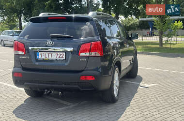 Позашляховик / Кросовер Kia Sorento 2012 в 