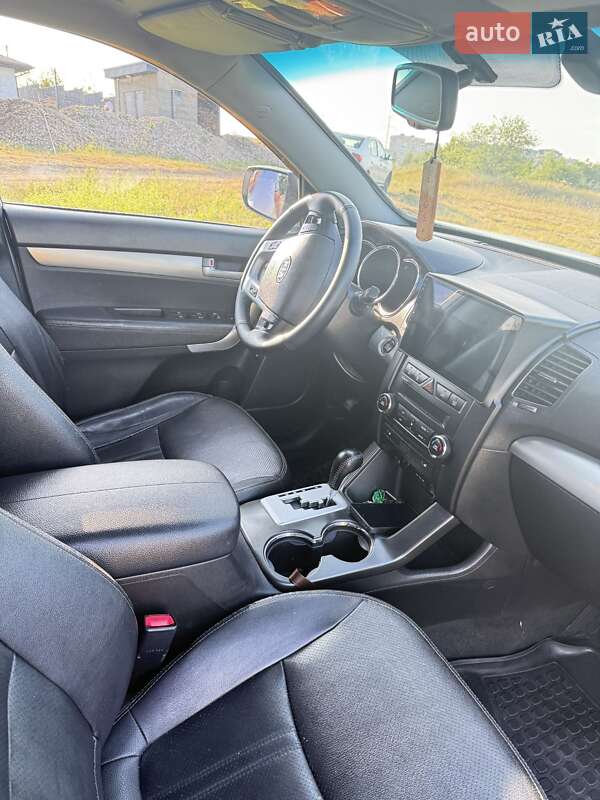 Внедорожник / Кроссовер Kia Sorento 2012 в Одессе