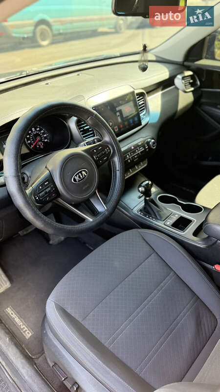 Внедорожник / Кроссовер Kia Sorento 2017 в Киеве