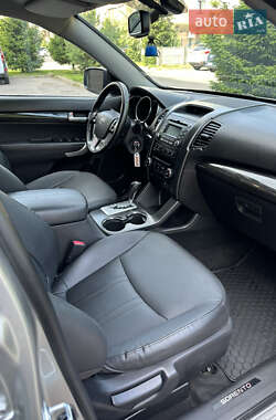 Внедорожник / Кроссовер Kia Sorento 2011 в 