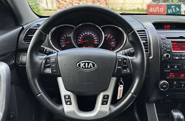 Внедорожник / Кроссовер Kia Sorento 2011 в 