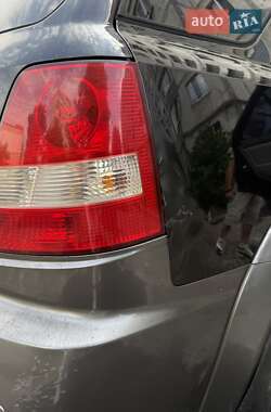 Внедорожник / Кроссовер Kia Sorento 2006 в 