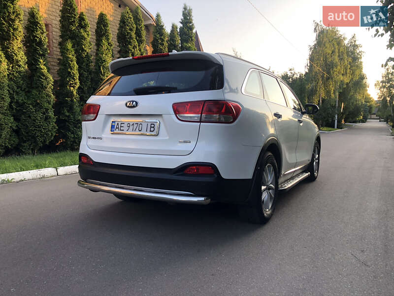 Позашляховик / Кросовер Kia Sorento 2015 в Києві
