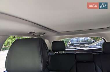 Позашляховик / Кросовер Kia Sorento 2016 в 