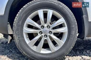 Внедорожник / Кроссовер Kia Sorento 2011 в 