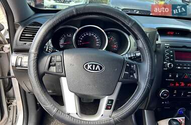 Внедорожник / Кроссовер Kia Sorento 2011 в 
