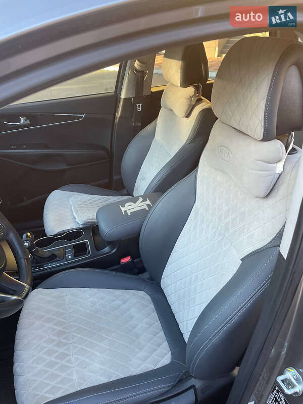 Внедорожник / Кроссовер Kia Sorento 2015 в Мироновке