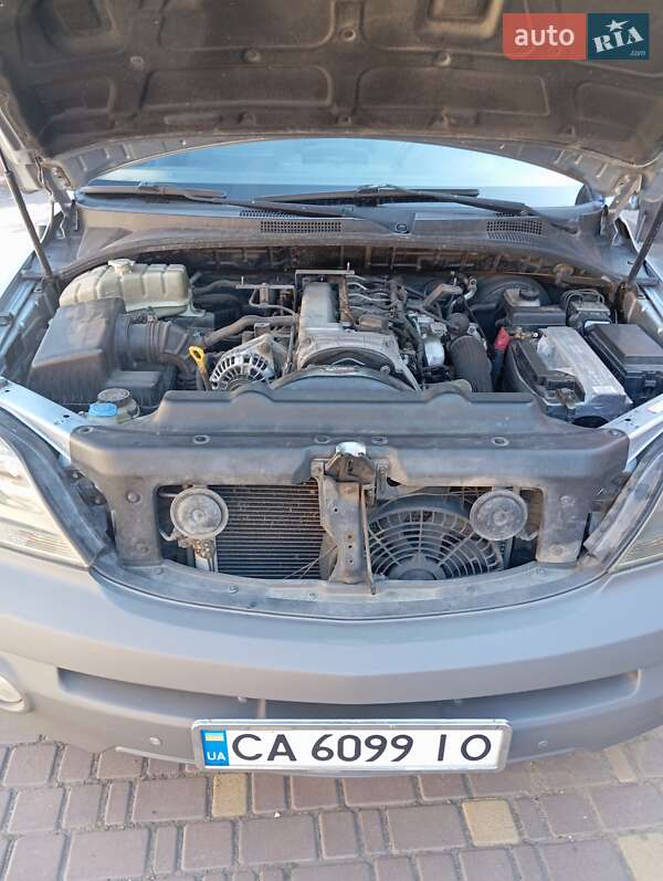Внедорожник / Кроссовер Kia Sorento 2004 в Крыжополе