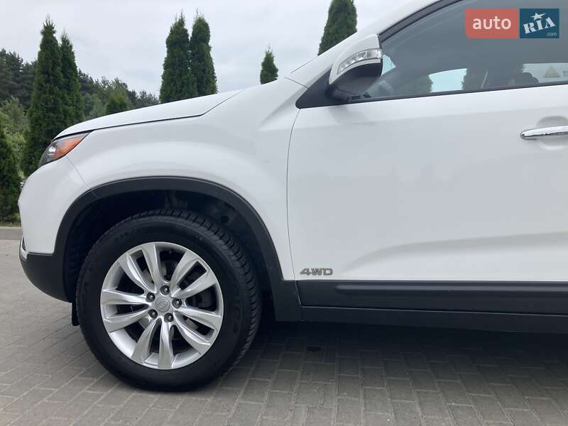 Позашляховик / Кросовер Kia Sorento 2010 в Львові