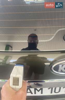 Внедорожник / Кроссовер Kia Sorento 2010 в 