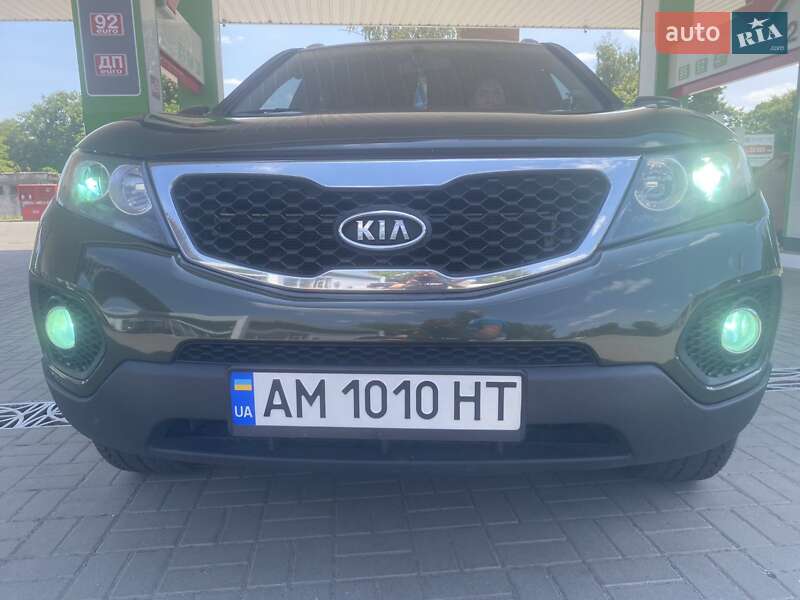 Внедорожник / Кроссовер Kia Sorento 2010 в Житомире