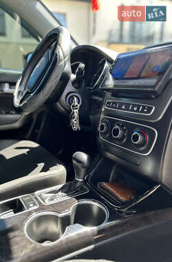 Внедорожник / Кроссовер Kia Sorento 2014 в 