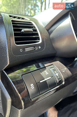 Внедорожник / Кроссовер Kia Sorento 2014 в 
