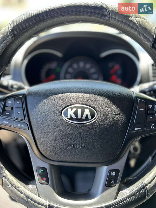 Внедорожник / Кроссовер Kia Sorento 2014 в Стрые