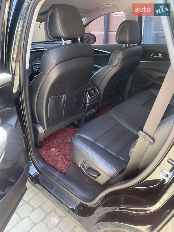 Внедорожник / Кроссовер Kia Sorento 2017 в Тернополе