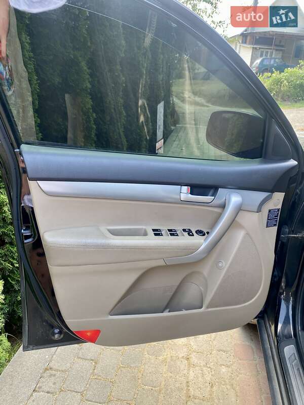 Позашляховик / Кросовер Kia Sorento 2010 в Тячеві