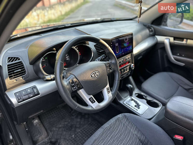 Позашляховик / Кросовер Kia Sorento 2012 в Вінниці