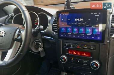 Внедорожник / Кроссовер Kia Sorento 2010 в 