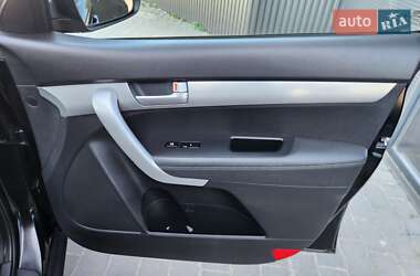 Внедорожник / Кроссовер Kia Sorento 2012 в 