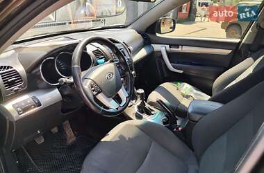 Внедорожник / Кроссовер Kia Sorento 2011 в 