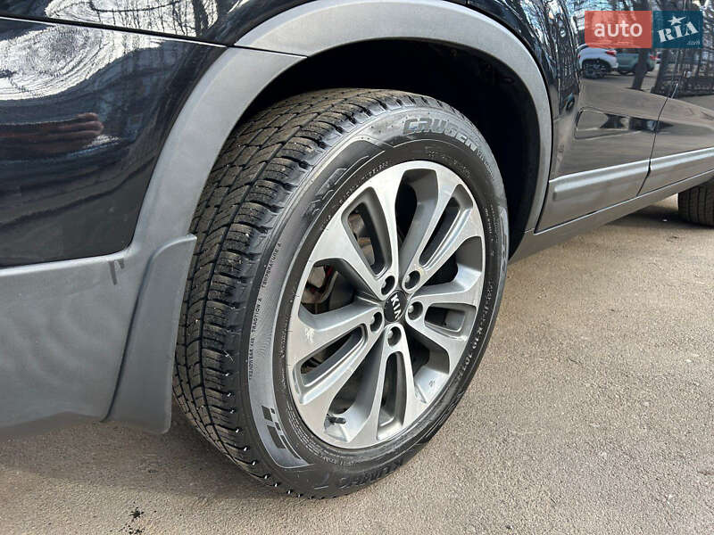 Позашляховик / Кросовер Kia Sorento 2012 в Одесі