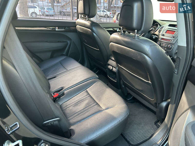 Позашляховик / Кросовер Kia Sorento 2012 в Одесі