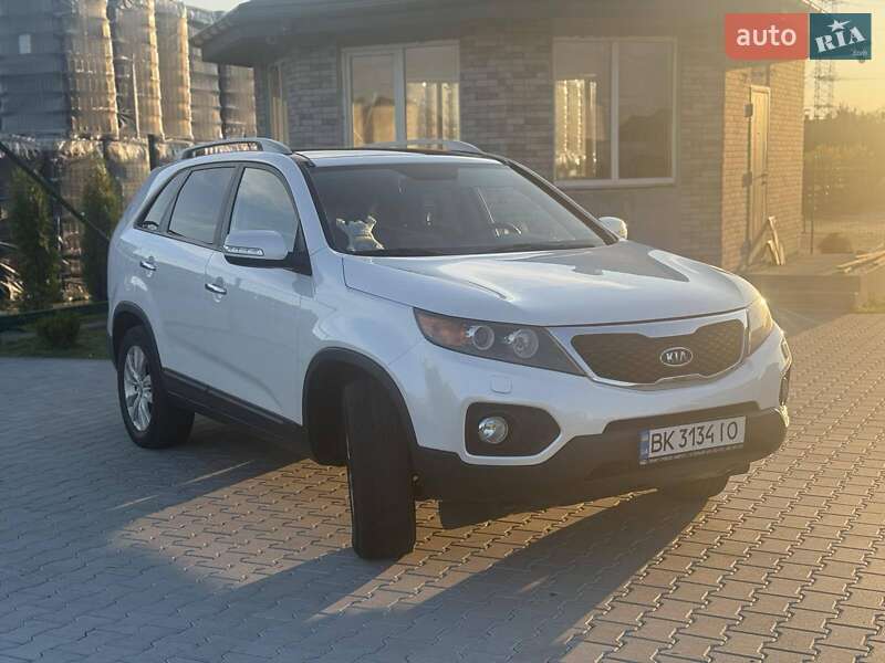 Внедорожник / Кроссовер Kia Sorento 2011 в Рокитном