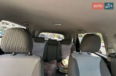 Внедорожник / Кроссовер Kia Sorento 2011 в 