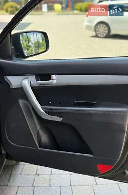 Внедорожник / Кроссовер Kia Sorento 2010 в 