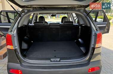Внедорожник / Кроссовер Kia Sorento 2010 в 