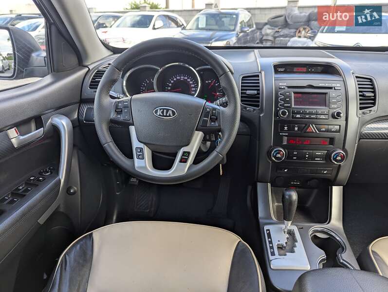 Внедорожник / Кроссовер Kia Sorento 2011 в Ровно