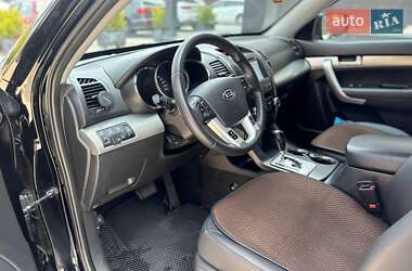 Внедорожник / Кроссовер Kia Sorento 2012 в 