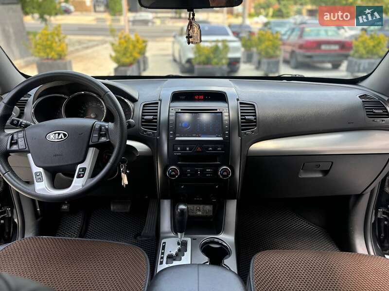 Внедорожник / Кроссовер Kia Sorento 2012 в Одессе