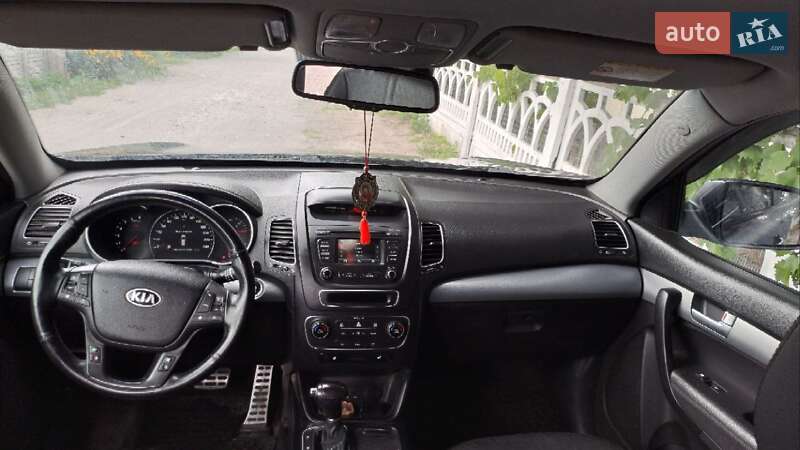 Внедорожник / Кроссовер Kia Sorento 2013 в Каменском
