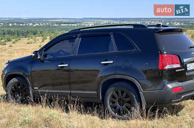 Позашляховик / Кросовер Kia Sorento 2010 в 