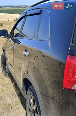 Позашляховик / Кросовер Kia Sorento 2010 в 