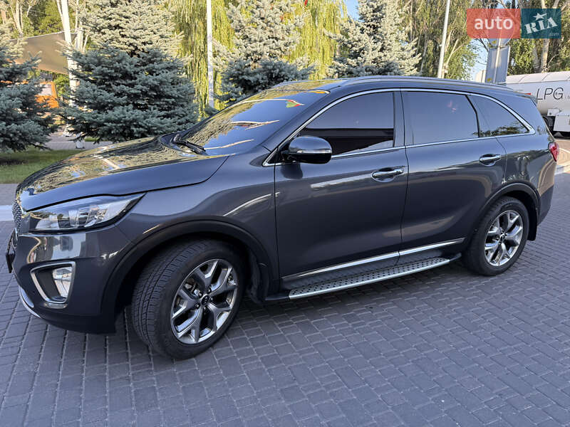 Внедорожник / Кроссовер Kia Sorento 2015 в Одессе