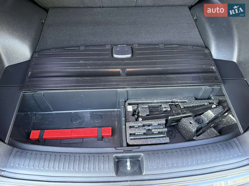 Внедорожник / Кроссовер Kia Sorento 2015 в Одессе