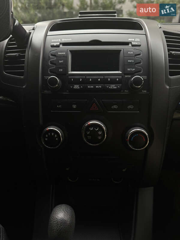 Внедорожник / Кроссовер Kia Sorento 2010 в Киеве