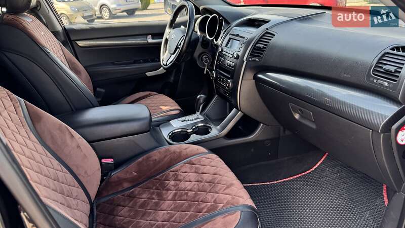 Позашляховик / Кросовер Kia Sorento 2010 в Львові