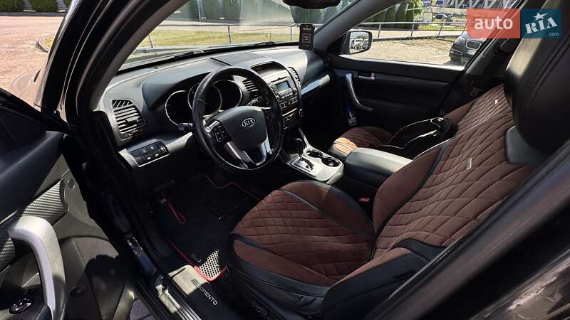 Позашляховик / Кросовер Kia Sorento 2010 в Львові