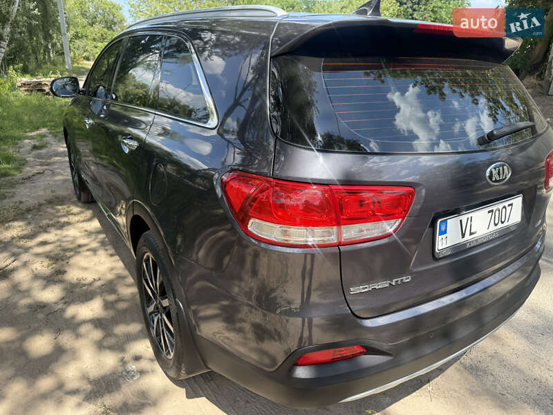 Внедорожник / Кроссовер Kia Sorento 2016 в Киеве