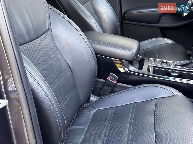 Позашляховик / Кросовер Kia Sorento 2015 в Стрию