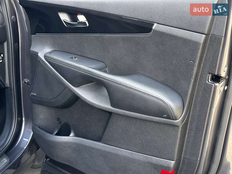 Позашляховик / Кросовер Kia Sorento 2015 в Стрию