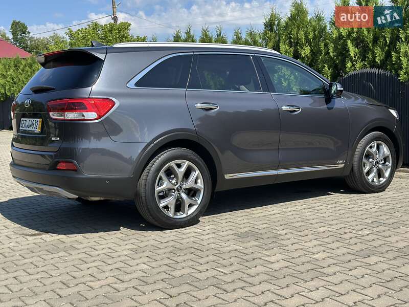 Позашляховик / Кросовер Kia Sorento 2015 в Стрию