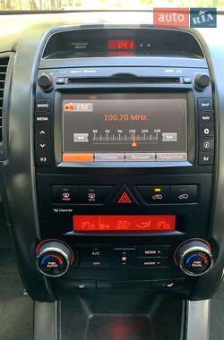 Внедорожник / Кроссовер Kia Sorento 2012 в 